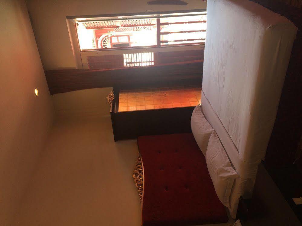 Zen Rooms Jinshan Hotel Singapore Exterior foto